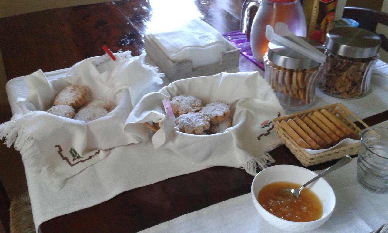 Alojamento de Acomodação e Pequeno-almoço Mamma Elena